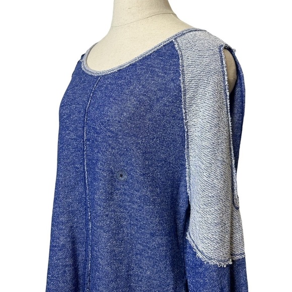 Live Love Dream Blue ColorBlock Two Tone Distressed Cold Shoulder Sweater Medium - Picture 5 of 13